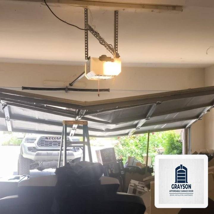 Grayson Affordable Garage Door Dispatch in Floresville (Poth Area): Heavy-Duty EPDM Perimeter & Bottom Seal Weatherproofing - Floresville, TX